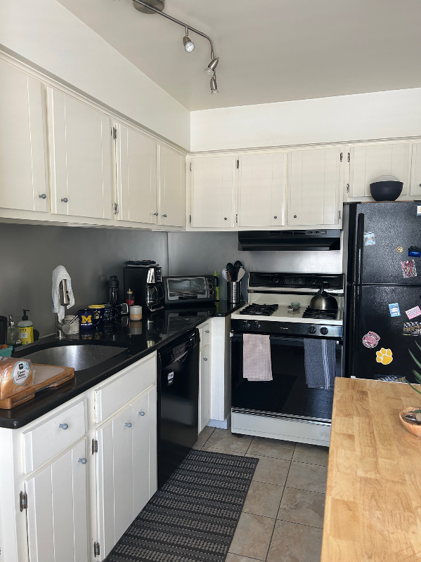 2808 Page Ave - Photo 2 of 13
