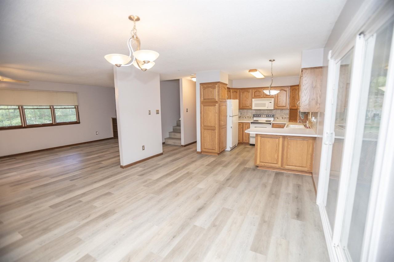 223 Mary Dr #1 - Photo 5 of 26