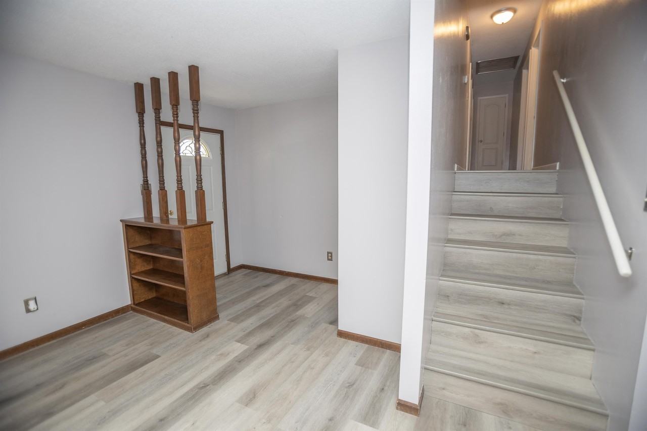 223 Mary Dr #1 - Photo 7 of 26