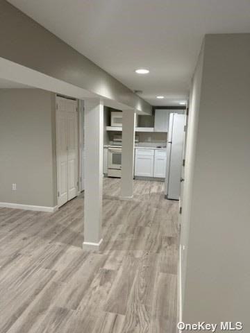 384 Soundview Dr - Photo 3 of 6