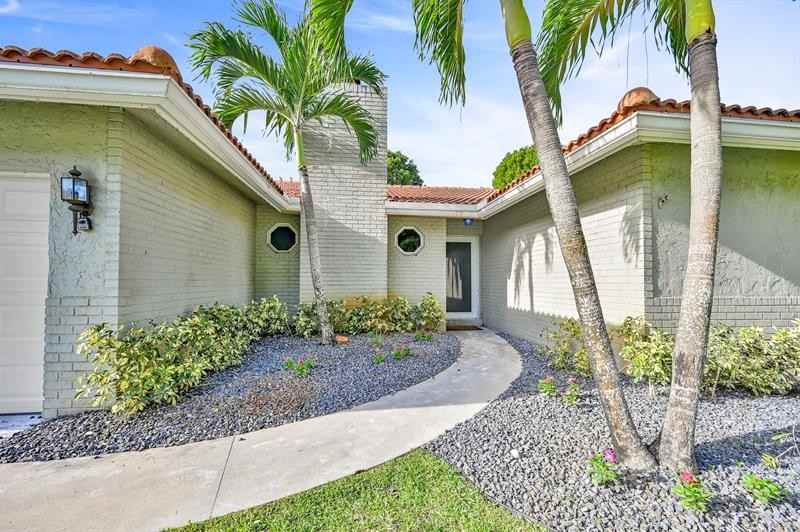 10758 Nw 8th Ct - Photo 3 of 40