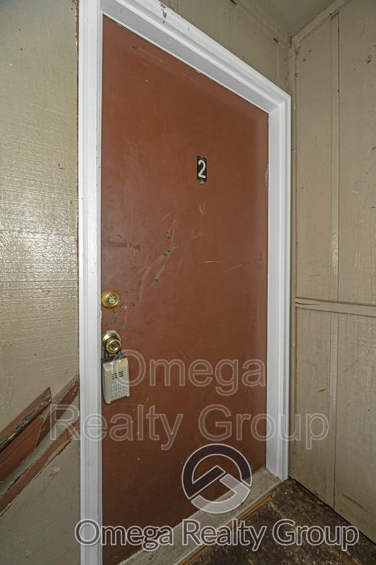 1936 2nd St Ne #2 - Photo 2 of 20