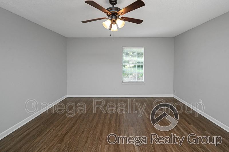 1936 2nd St Ne #2 - Photo 6 of 20