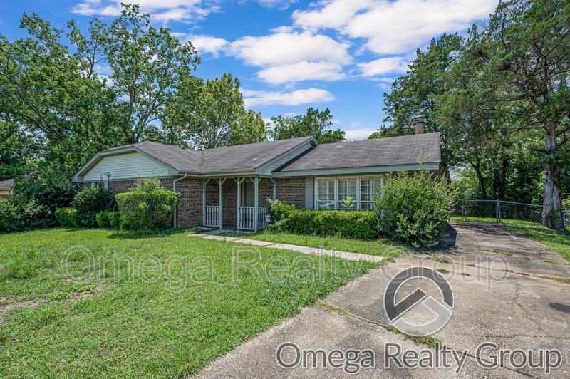 4318 Mabson Dr - Photo 2 of 34