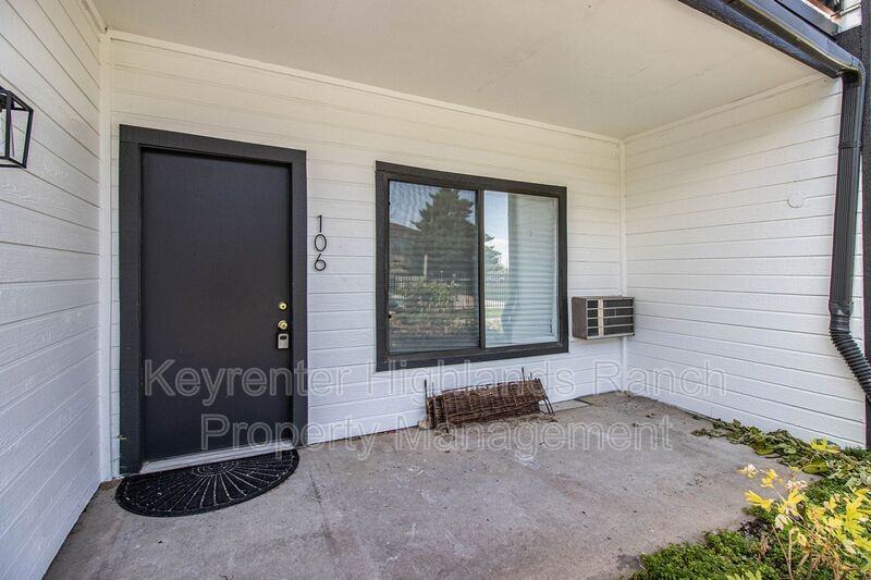 532 Oakwood Dr #B106 - Photo 2 of 10