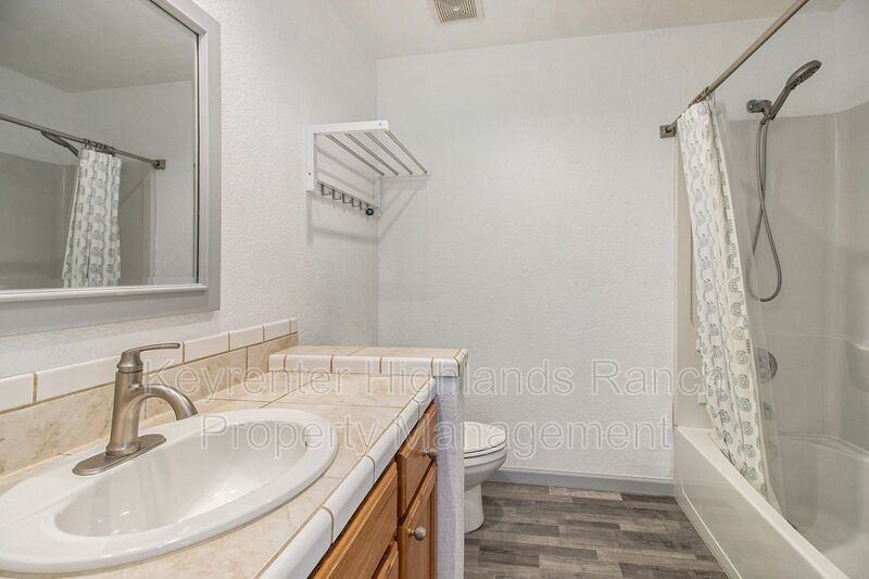 532 Oakwood Dr #B106 - Photo 6 of 10