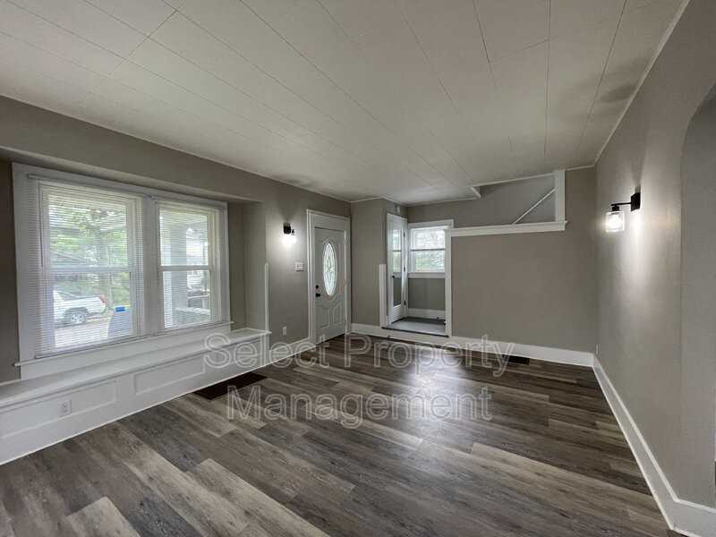 1430 Eagle St - Photo 3 of 20