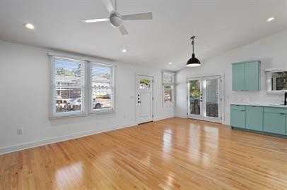 4006 Avenue C - Unit B - Photo 2 of 18