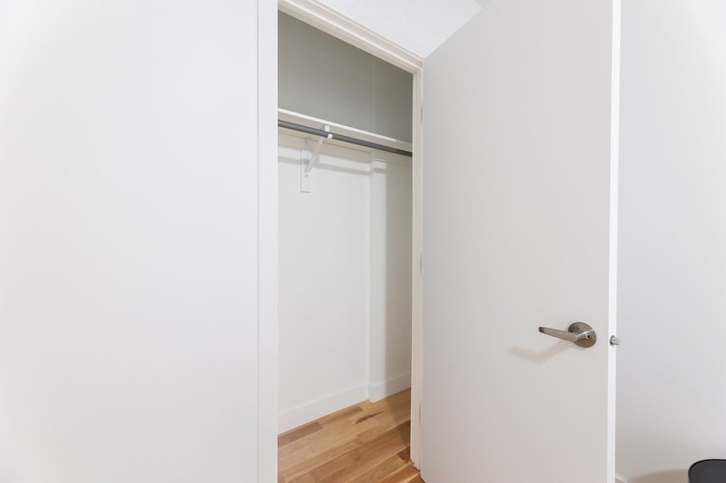 1575 Av. Summerhill - Photo 6 of 19