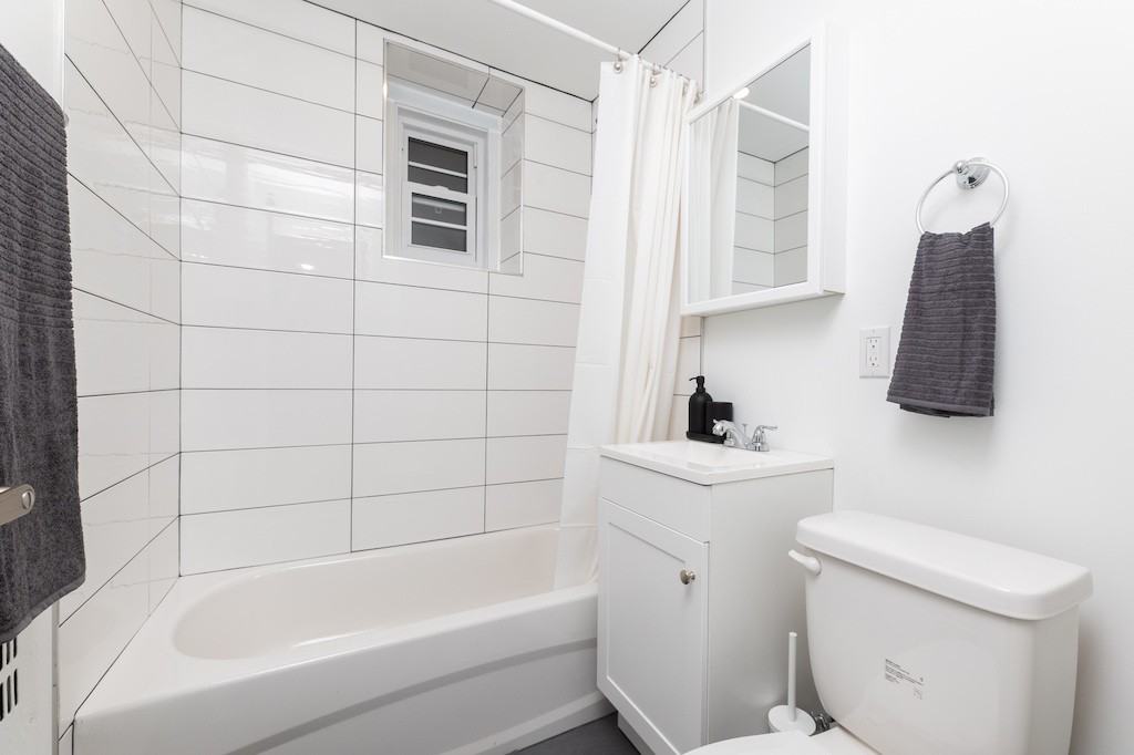 1575 Av. Summerhill - Photo 7 of 19