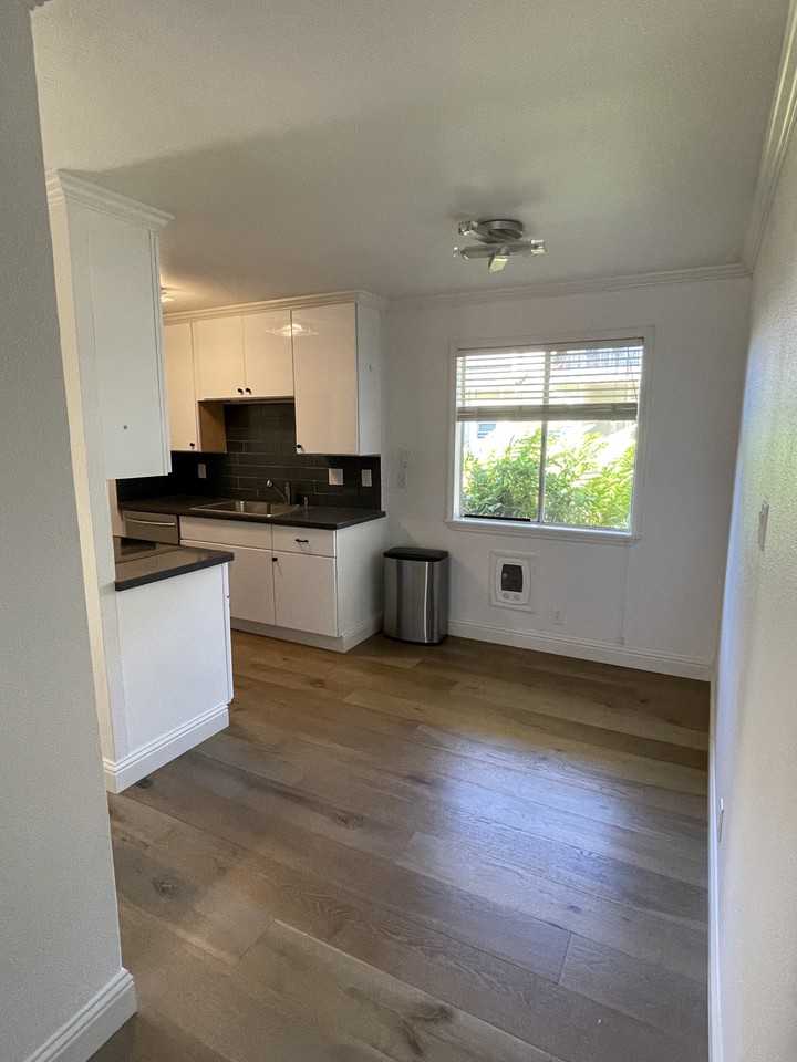 14477 Doolittle Dr #27 - Photo 3 of 9