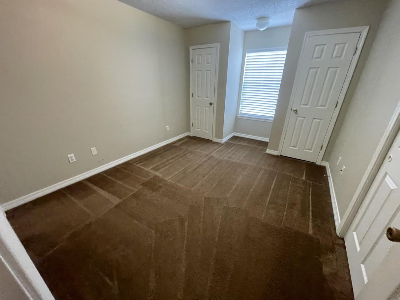 495 Keystone Rd #1 - Photo 6 of 30