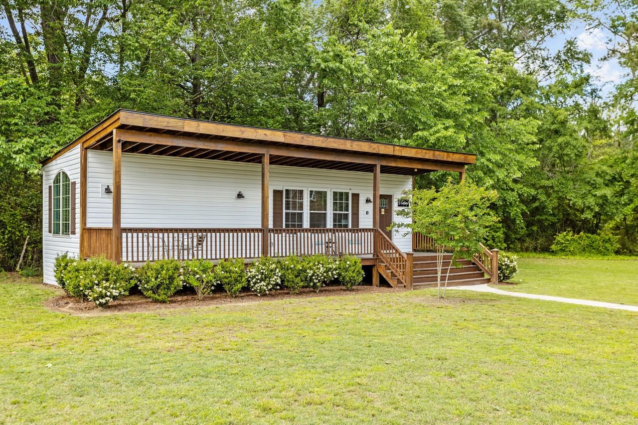 2765 South Grimesland Bridge Rd - El Pino Cottage #1 - Photo 3 of 26