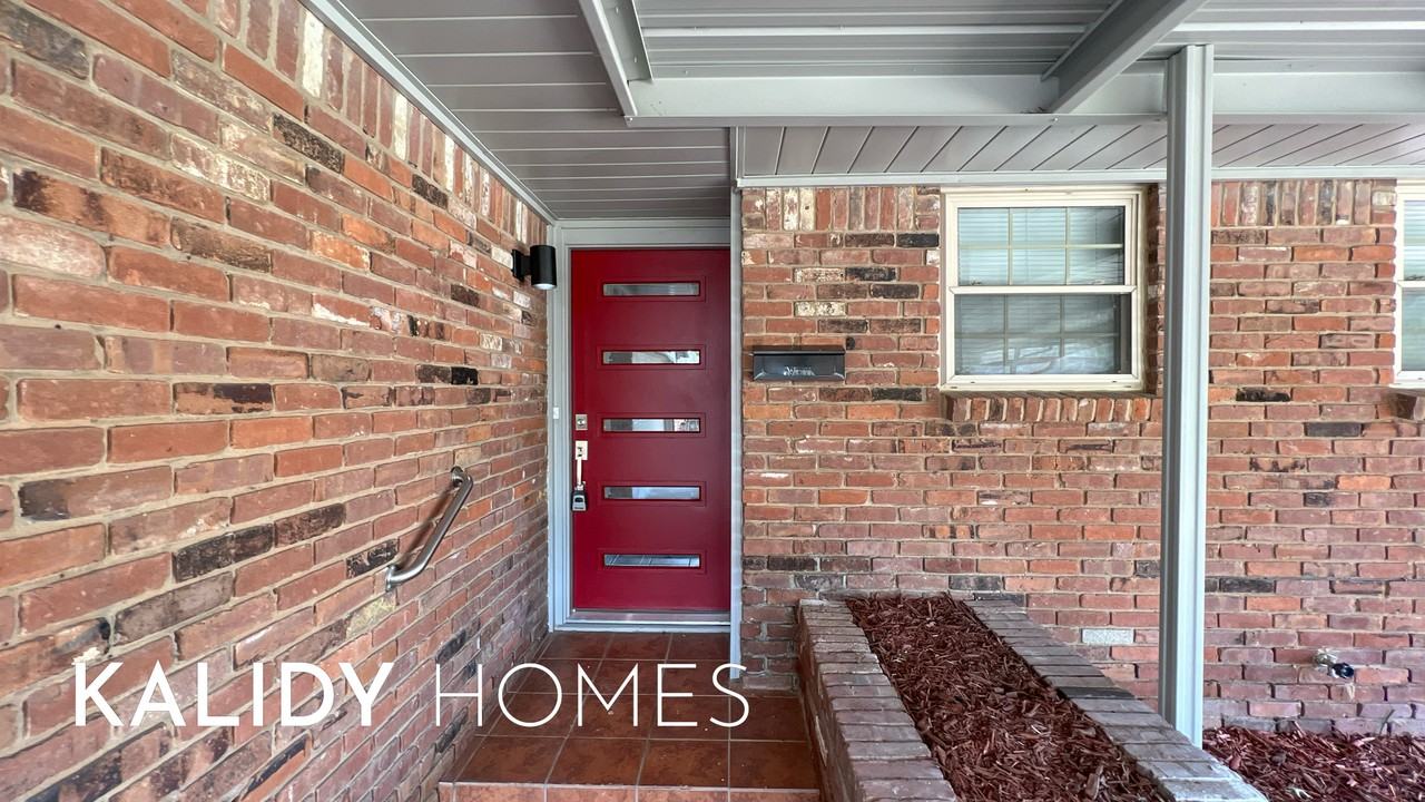 702 Amity Ln #1 - Photo 6 of 33