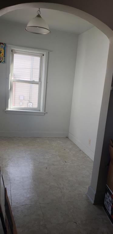 1114 E 22nd St - Photo 7 of 18