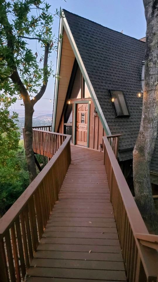 96 Half Moon Rd - Photo 2 of 9