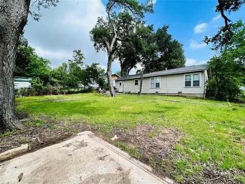 613 E 5th St - Photo 3 of 5