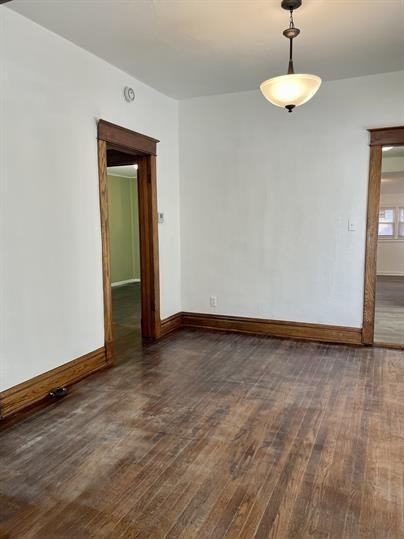 303 N Jackson Ave - Photo 2 of 34