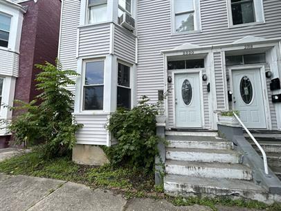 2320 3rd Ave - Photo 2 of 33