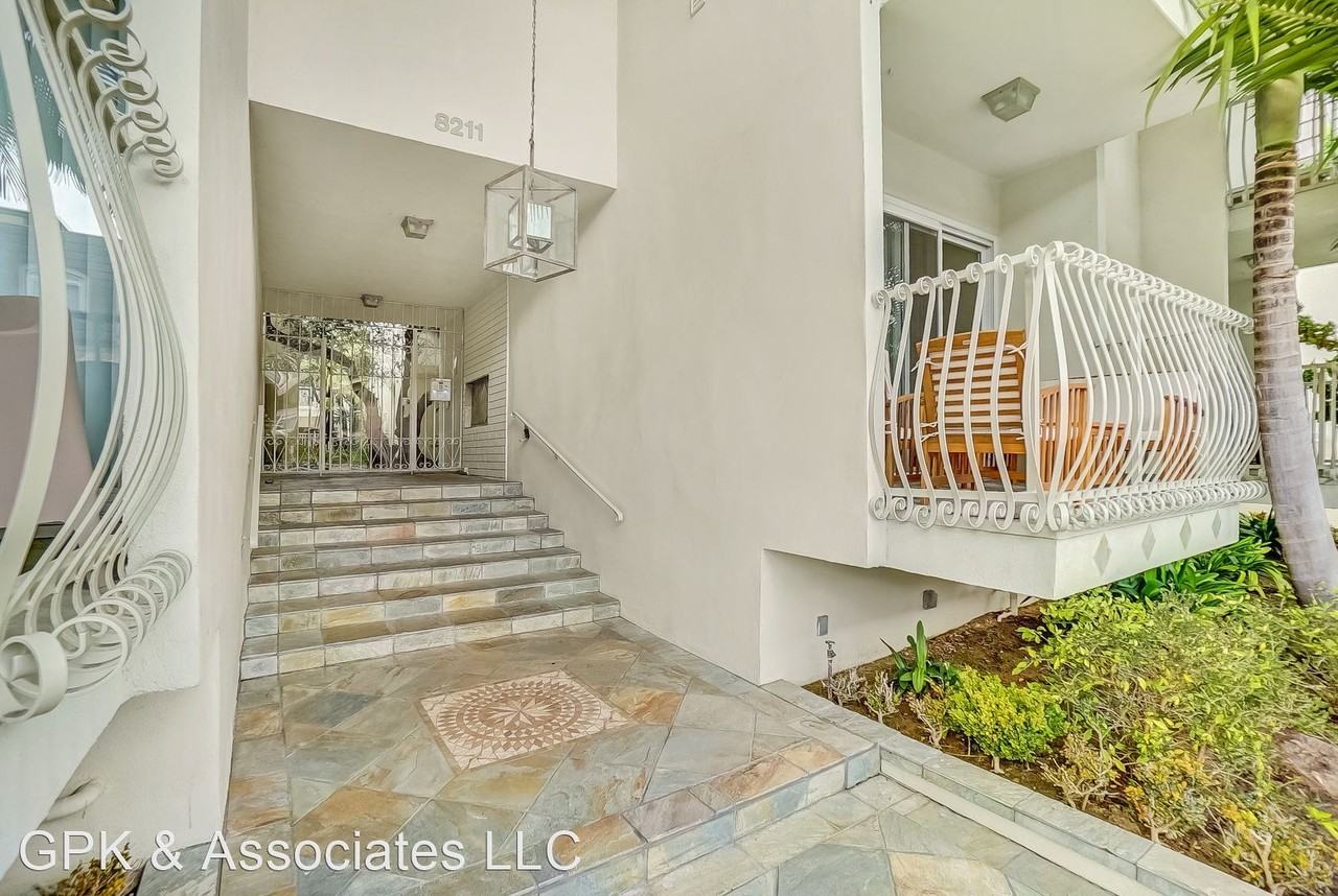 8211 Redlands Street - Photo 3 of 16