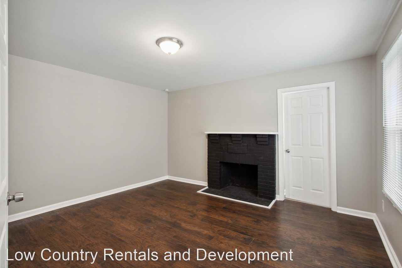 1227 East 38th Street - Photo 3 of 23