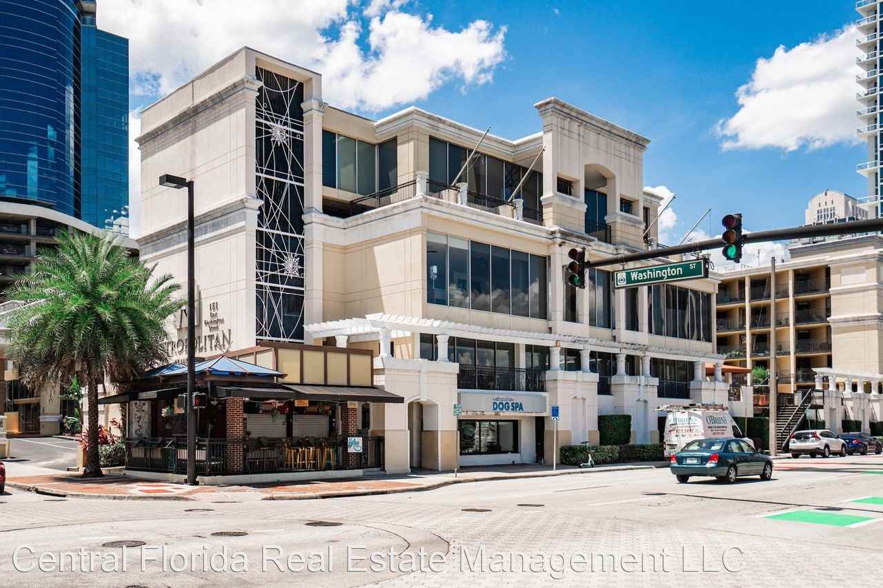 151 E Washington St #509