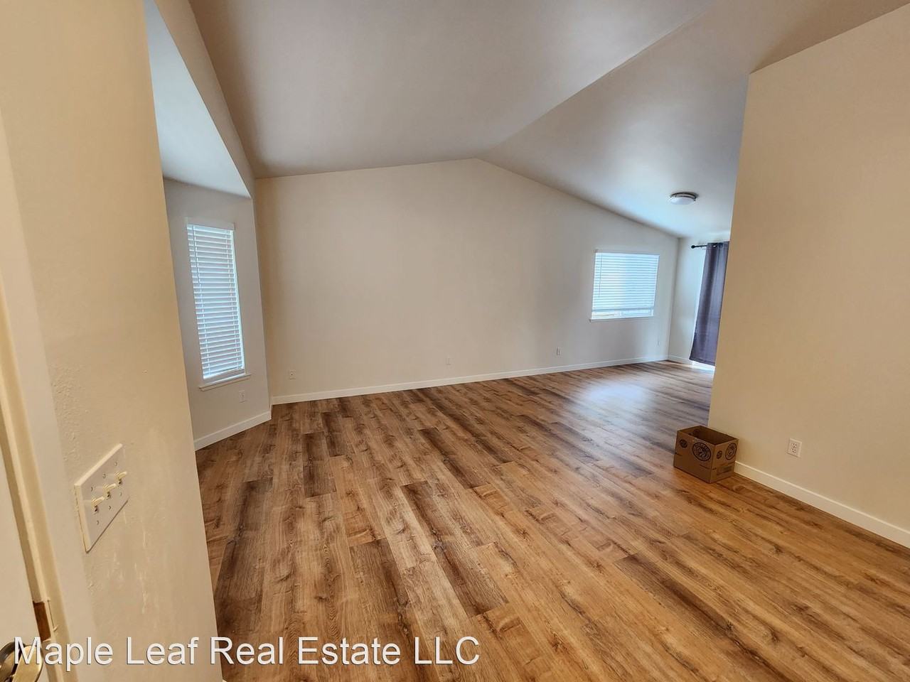 6805 49th St Ne - Photo 2 of 19