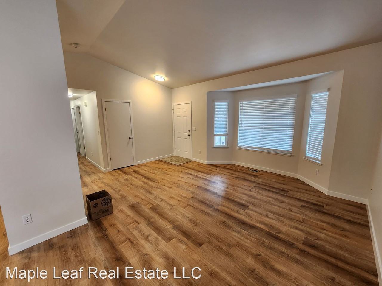6805 49th St Ne - Photo 3 of 19