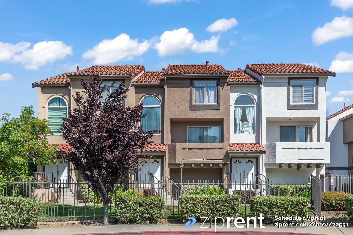 25135 Angelina Ln - Photo 2 of 29