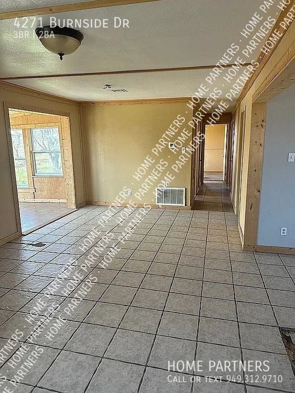 4271 Burnside Rd - Photo 2 of 14