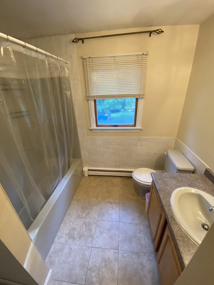 18 Grove St #18 - Photo 3 of 7