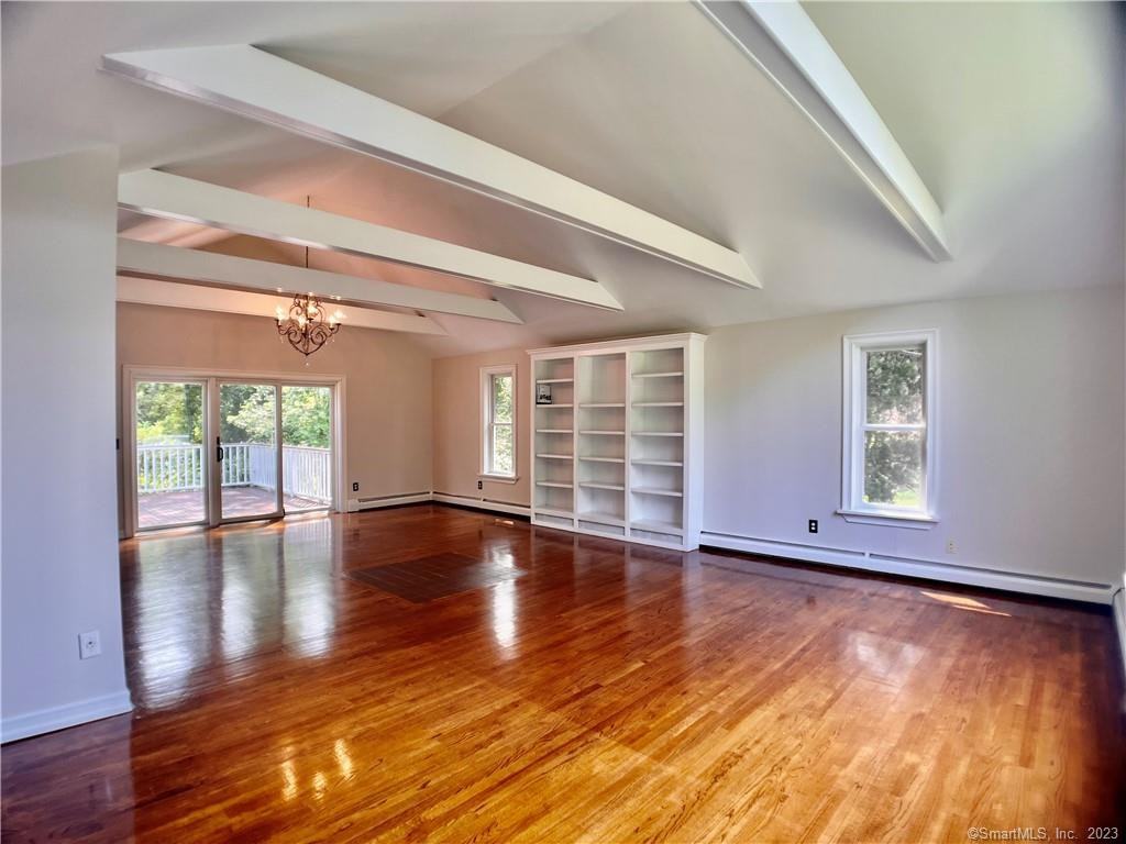 37 Crescent Rd - Photo 3 of 26