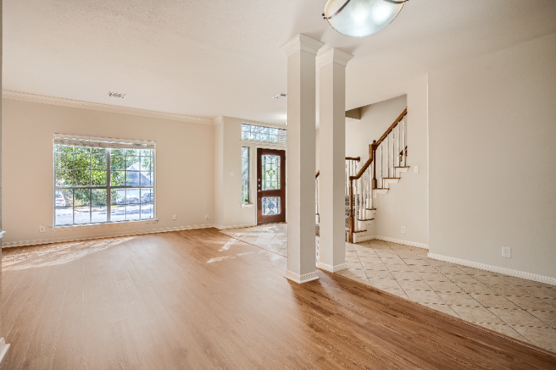 10532 Redmond Rd - Photo 2 of 7