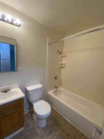 1320 Leafwood - Photo 2 of 6