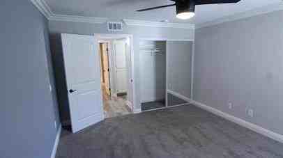 7135 Hollywood Boulevard - Photo 2 of 18