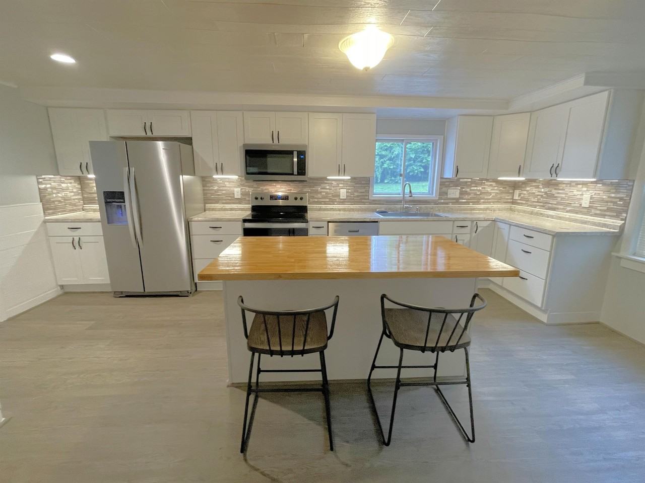 29 Spring Hill Ave #29 - Photo 3 of 20