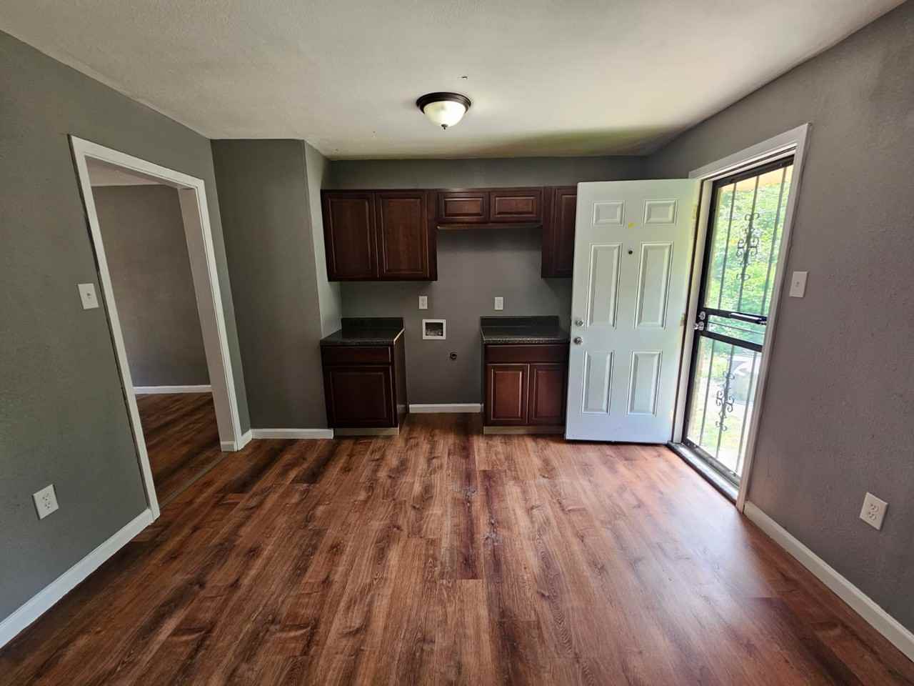 1325 Bruce Street #1 - Photo 5 of 18