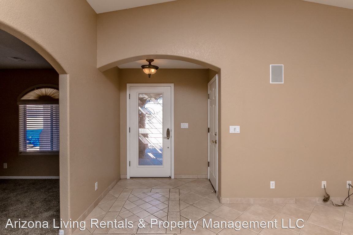 3104 Rocking Horse Dr - Photo 3 of 39