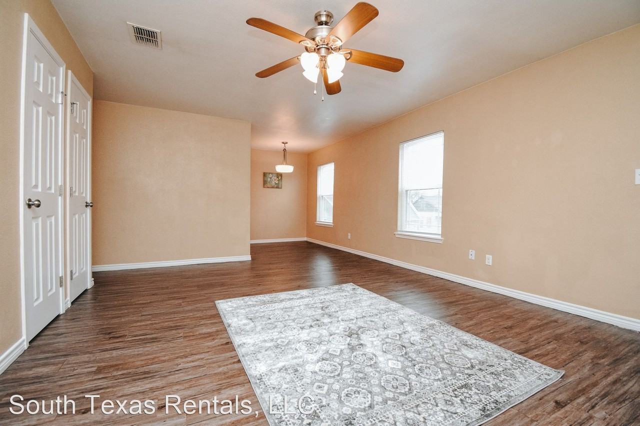 508 E Convent - Photo 2 of 20