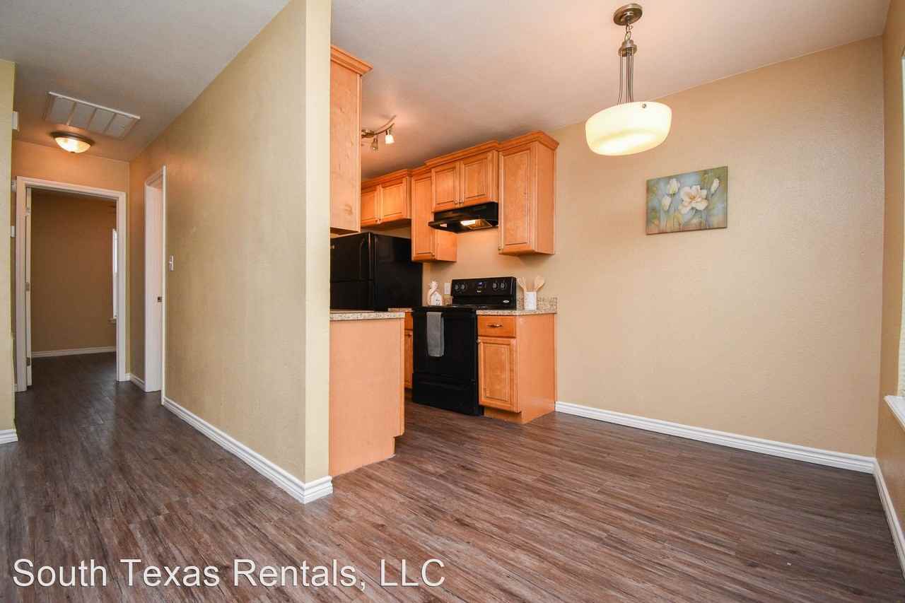 508 E Convent - Photo 3 of 20