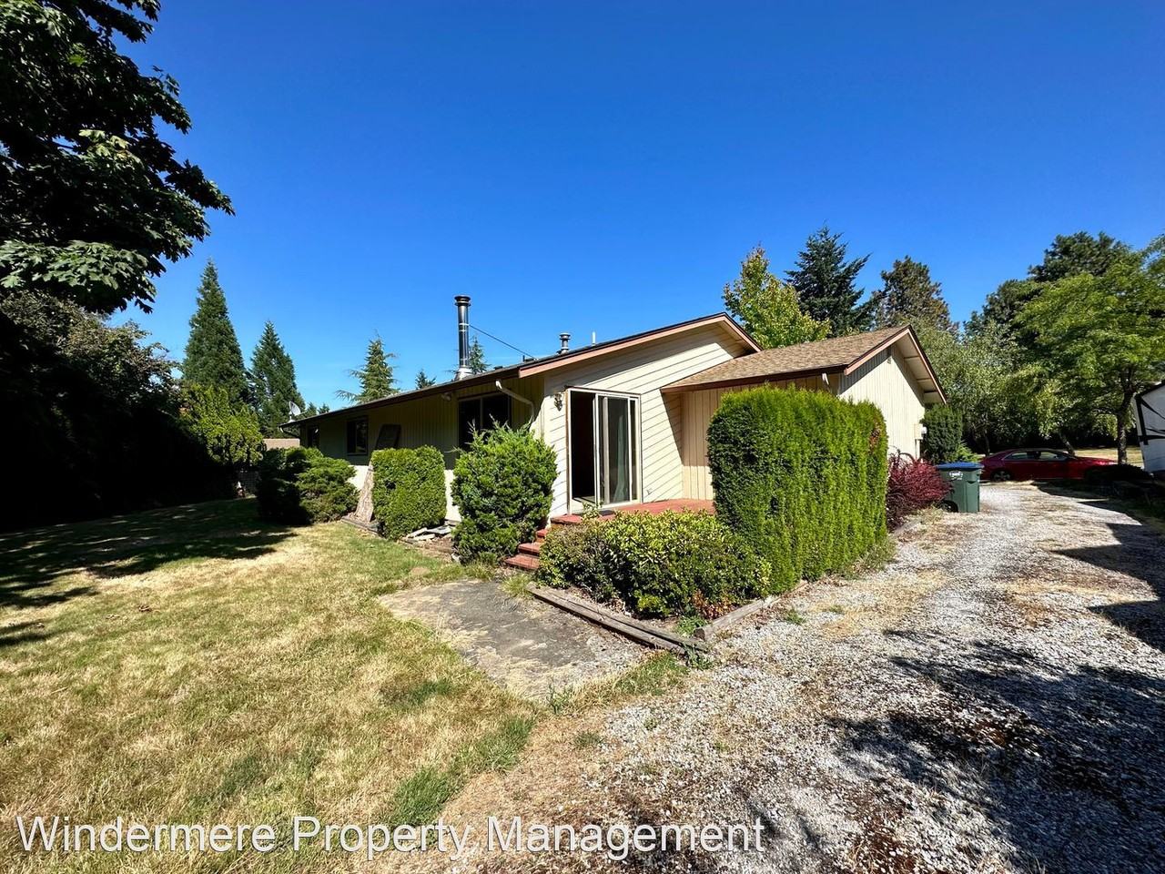 617 Willow Ct S - Photo 2 of 14