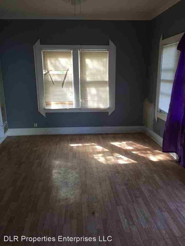 1723 S Indianapolis Ave - Photo 3 of 7