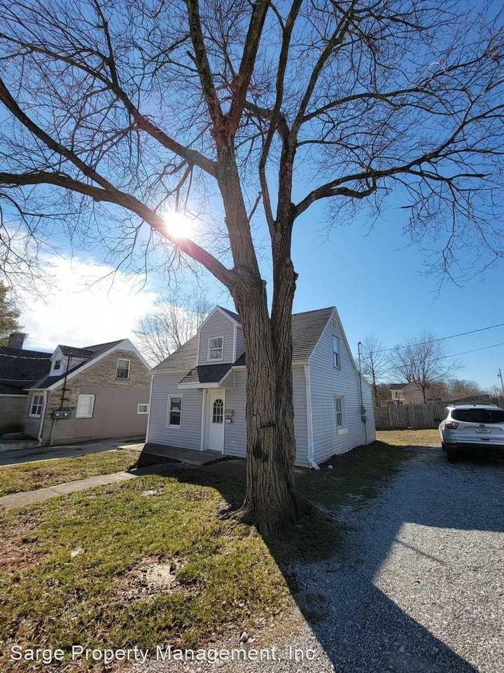 Constable Dr - Photo 3 of 22