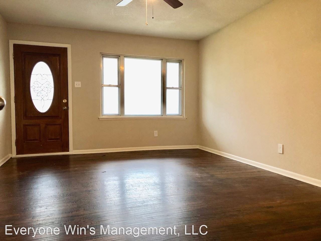 2323 Ridgewood St - Photo 3 of 7