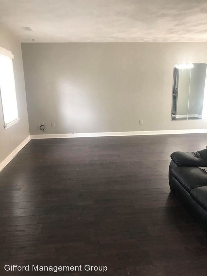 2528 Minnesota Ave - Photo 2 of 16