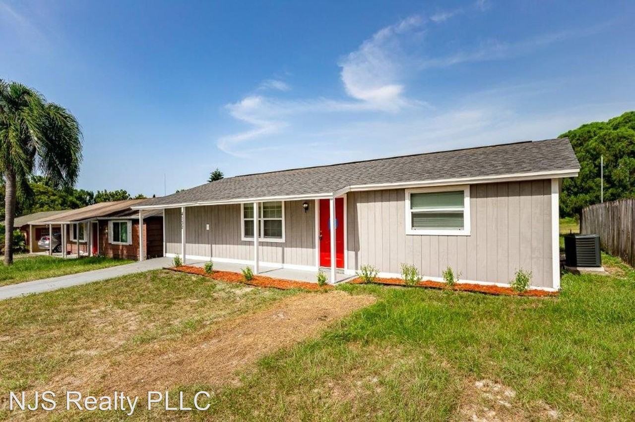 4132 Pecos Dr - Photo 3 of 22