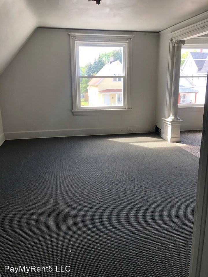 2932 N Holton Street - Photo 2 of 4