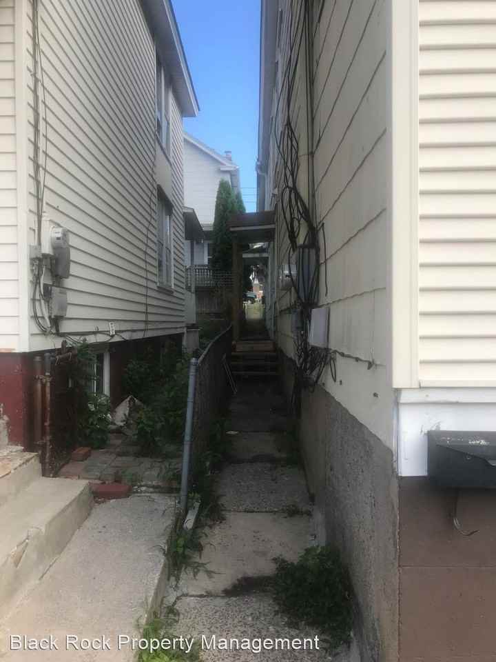116 E Amidon St - Photo 2 of 9