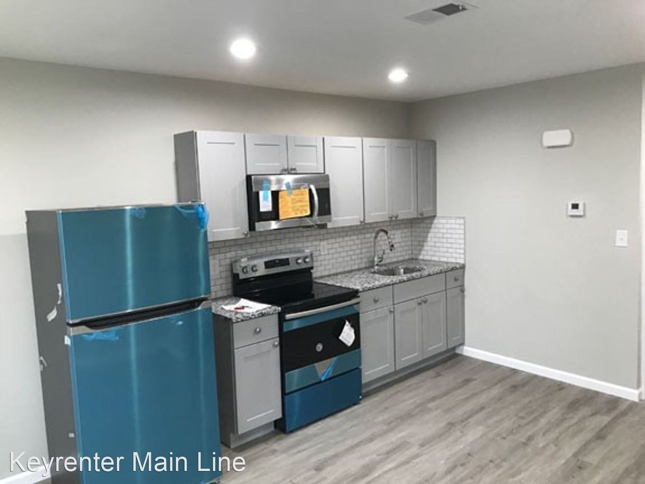 228 S Edgewood St - Photo 3 of 11