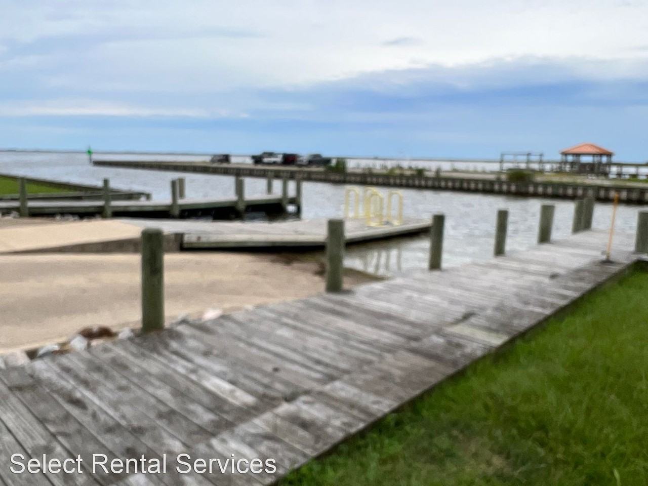 114 Sunny Ln - Photo 2 of 11